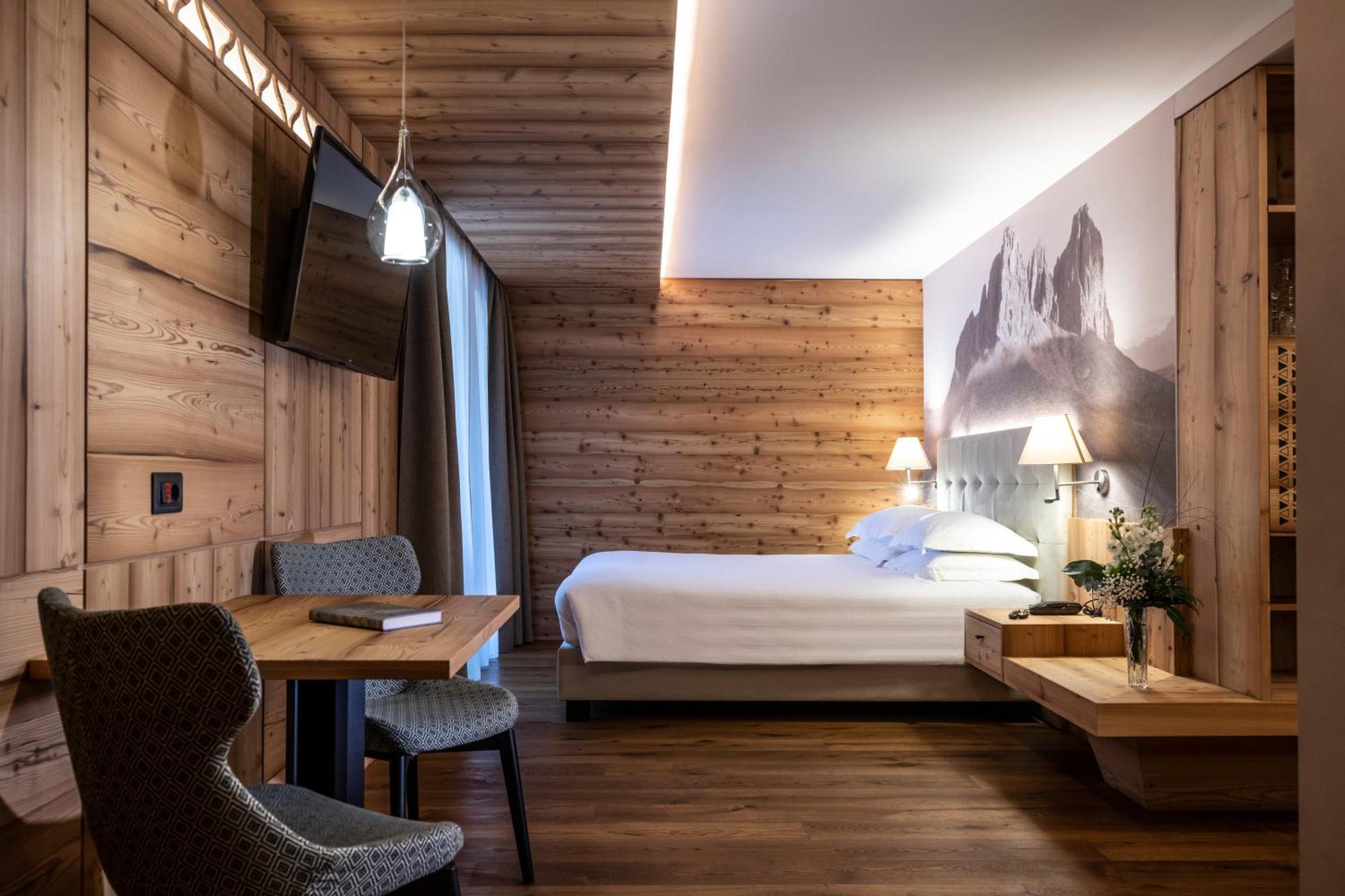 Ciampedie Luxury Alpine Spa Hotel Vigo di Fassa Exteriör bild