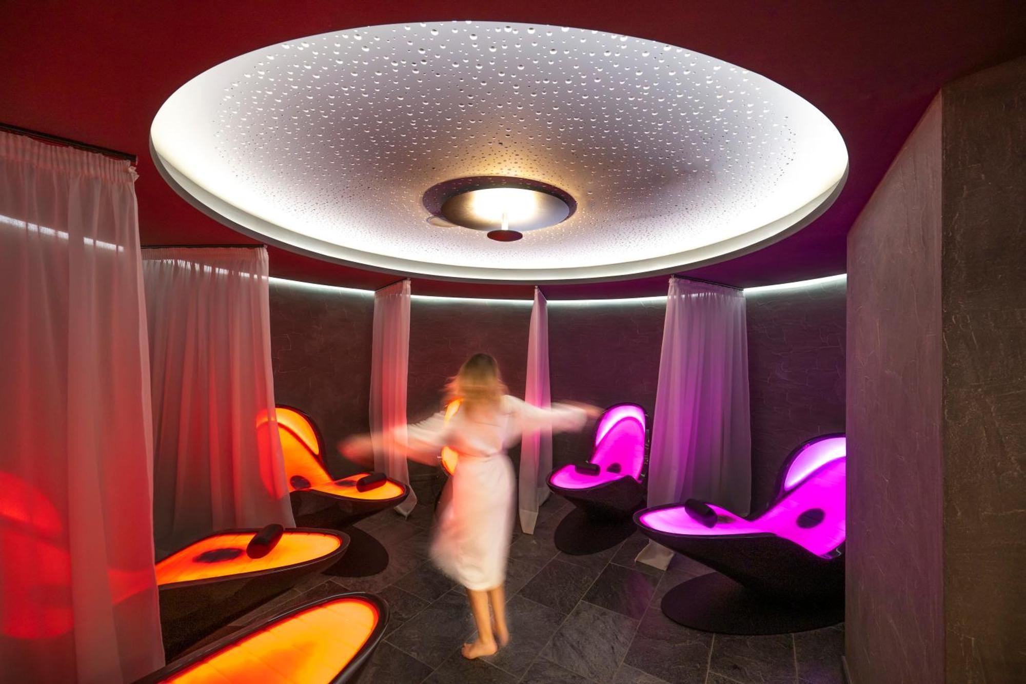Ciampedie Luxury Alpine Spa Hotel Vigo di Fassa Exteriör bild