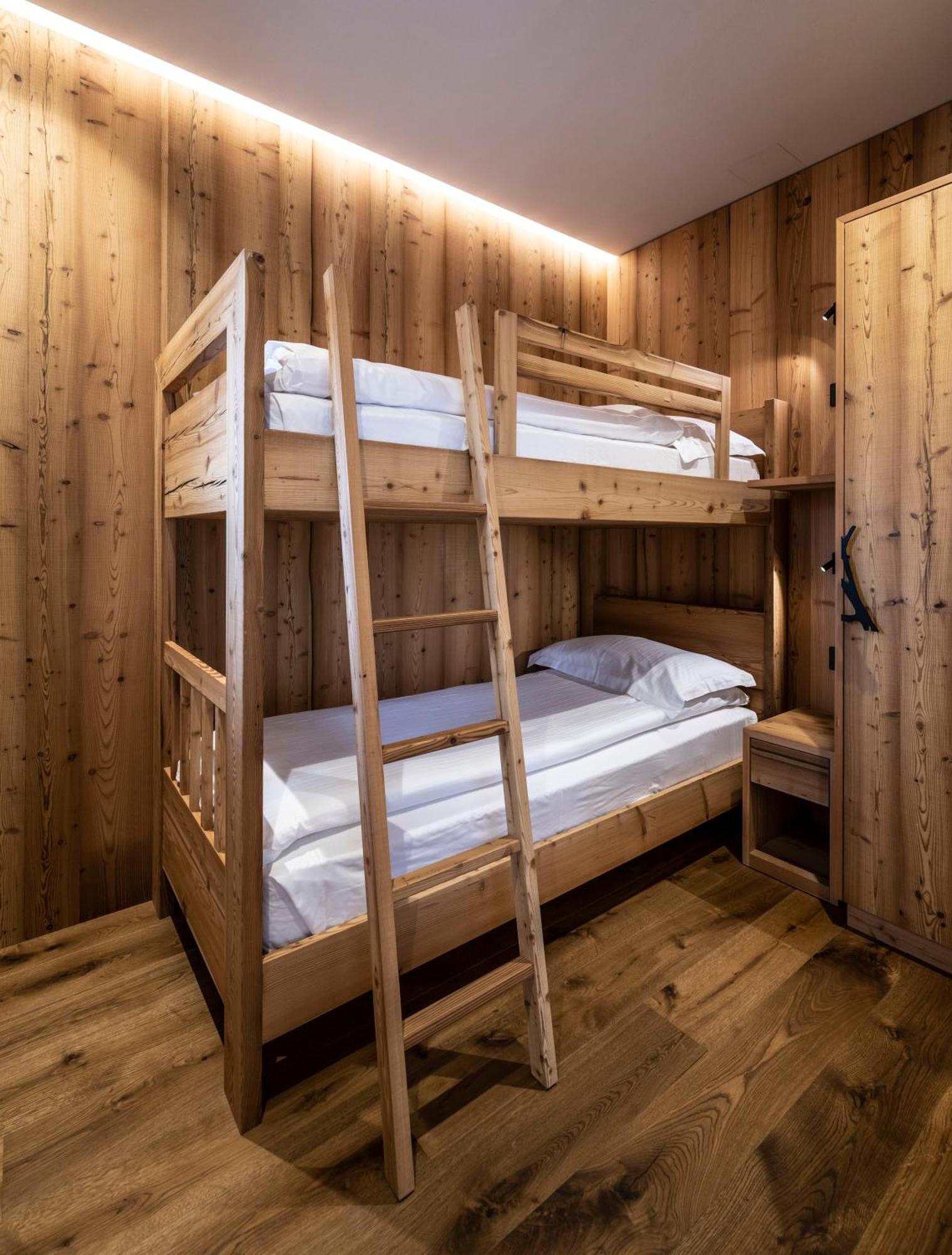 Ciampedie Luxury Alpine Spa Hotel Vigo di Fassa Exteriör bild