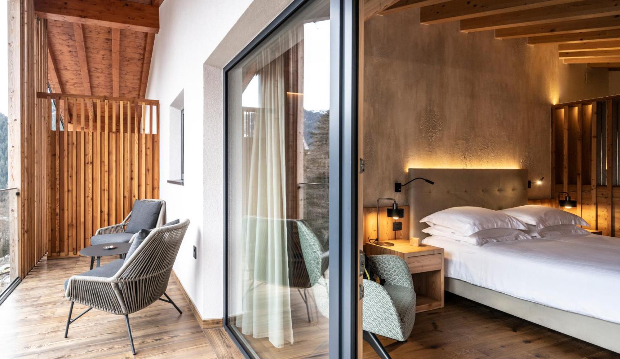 Ciampedie Luxury Alpine Spa Hotel Vigo di Fassa Exteriör bild